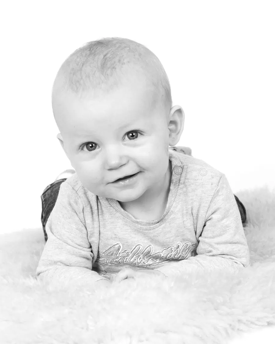 Baby in zwart-wit